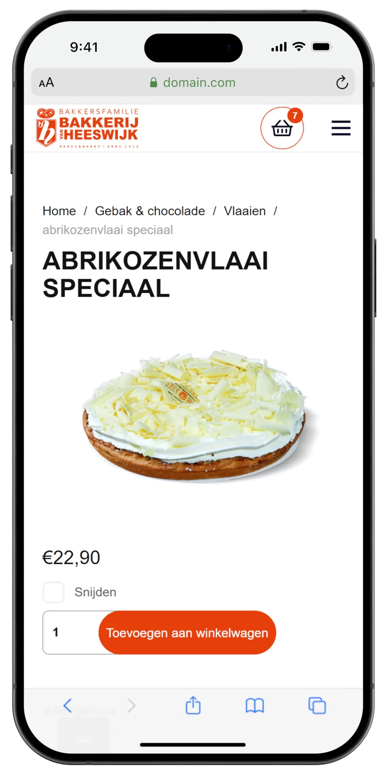 Abrikozenvlaai met room en chocoladeschaafsel